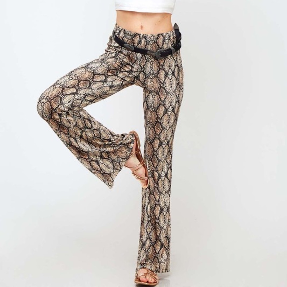 High Waisted Snake Skin Printed Pants - Picture 3 of 8